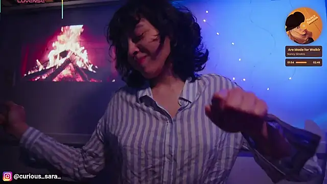 Snapshot of _curiouskitten_ chatting on October 5, 4:11 am curiouskitten online show from October 5, 4:11 am