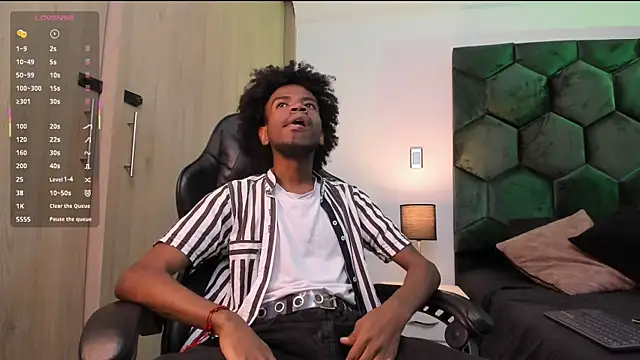 AllexJacob online show from February 12, 1:17 pm