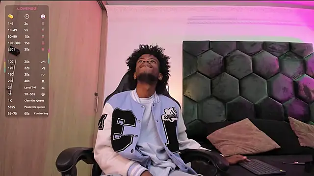 AllexJacob online show from February 14, 1:08 pm