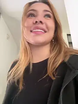 Snapshot of IamCatalina888 chatting on November 7, 7:47 pm IamCatalina888 online show from November 7, 7:47 pm