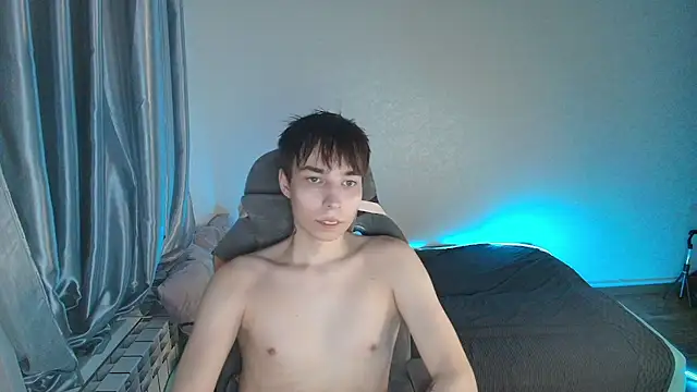 Snapshot of adam_kpoy chatting on August 8, 6:54 pm adam kpoy online show from August 8, 6:54 pm