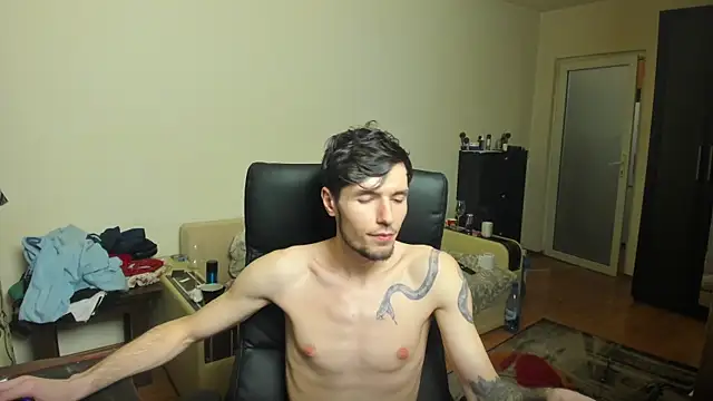 Snapshot of dirty_justin chatting on November 24, 3:56 pm dirty justin online show from November 24, 3:56 pm