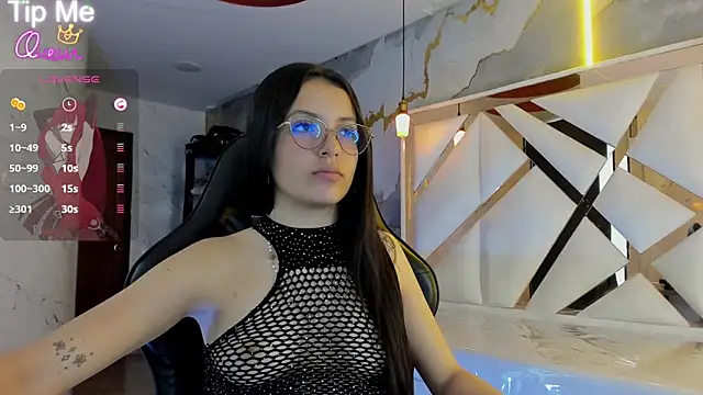 sophiadoll tf online show from April 29, 8:15 pm