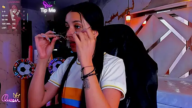 sophiadoll tf online show from June 17, 1:01 pm