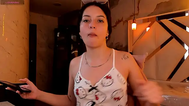sophiadoll tf online show from July 23, 1:09 pm