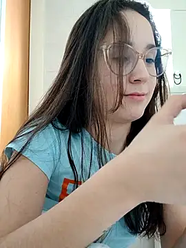 Snapshot of linameii chatting on October 30, 2:46 am linameii online show from October 30, 2:46 am