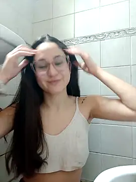 Snapshot of linameii chatting on November 24, 4:45 am linameii online show from November 24, 4:45 am