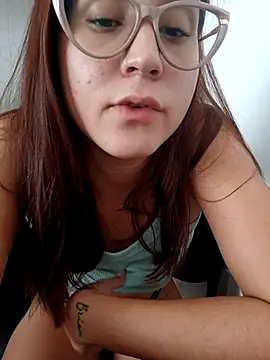 linameii online show from March 11, 6:47 pm