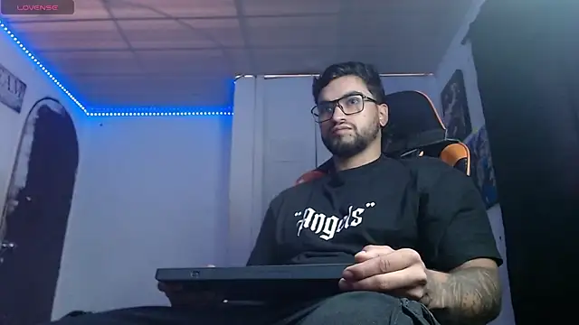 Chrys harris77 online show from December 5, 7:10 pm