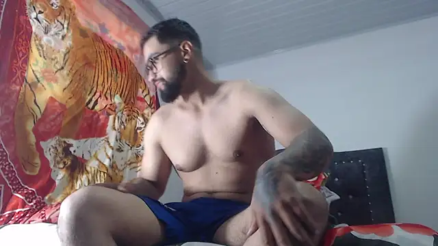 Chrys harris77 online show from February 17, 9:32 pm