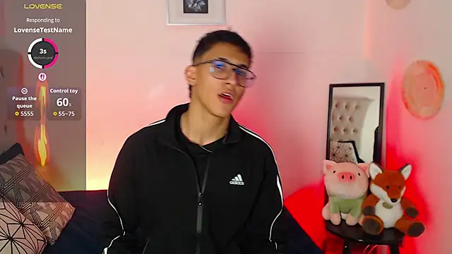 Snapshot of SalvadorFit chatting on November 13, 7:57 pm SalvadorFit online show from November 13, 7:57 pm