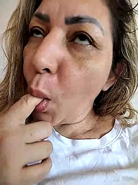 Lunita86 online show from February 14, 2:36 pm