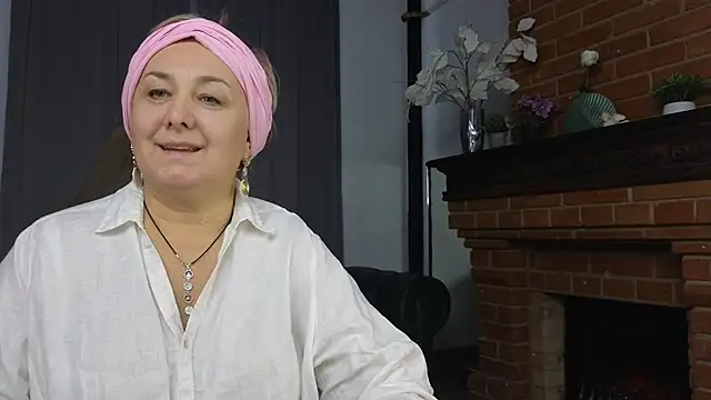 Snapshot of Marta_Wils chatting on October 14, 4:24 am Marta Wils online show from October 14, 4:24 am