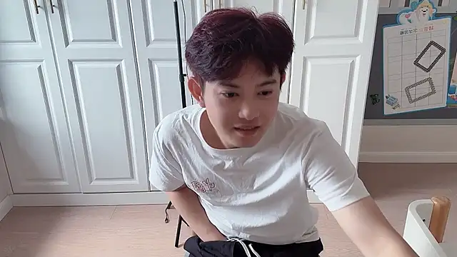 xlong00099 online show from September 20, 3:18 am