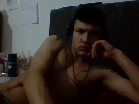 Snapshot of El_awo_ chatting on September 22, 4:14 am El awo online show from September 22, 4:14 am