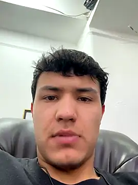 Snapshot of El_awo_ chatting on October 13, 3:56 pm El awo online show from October 13, 3:56 pm