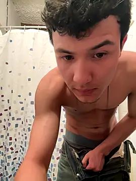 Snapshot of El_awo_ chatting on October 14, 4:13 am El awo online show from October 14, 4:13 am