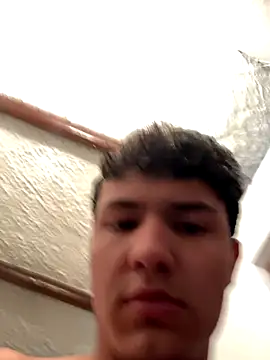 Snapshot of El_awo_ chatting on October 14, 7:58 pm El awo online show from October 14, 7:58 pm