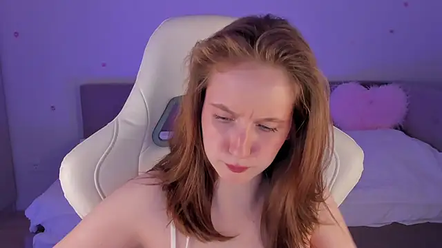 Snapshot of CrystalSoul_ chatting on October 10, 1:26 am CrystalSoul online show from October 10, 1:26 am