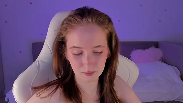 Snapshot of CrystalSoul_ chatting on October 12, 7:24 pm CrystalSoul online show from October 12, 7:24 pm