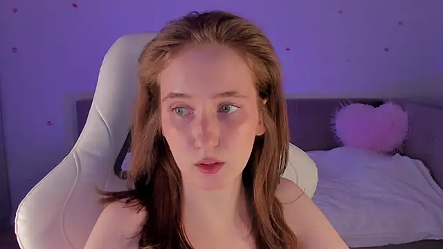 Snapshot of CrystalSoul_ chatting on October 15, 9:48 pm CrystalSoul online show from October 15, 9:48 pm