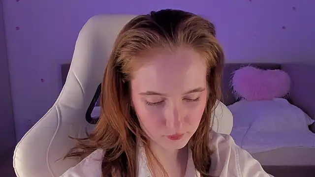 Snapshot of CrystalSoul_ chatting on October 31, 1:23 pm CrystalSoul online show from October 31, 1:23 pm