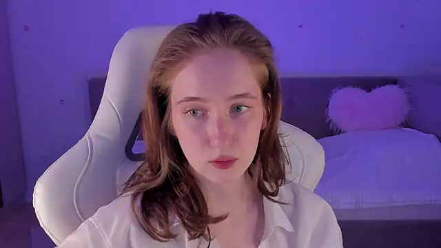 Snapshot of CrystalSoul_ chatting on November 2, 3:36 pm CrystalSoul online show from November 2, 3:36 pm