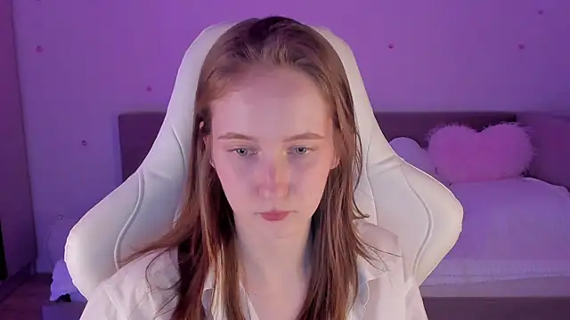 Snapshot of CrystalSoul_ chatting on November 9, 7:34 pm CrystalSoul online show from November 9, 7:34 pm