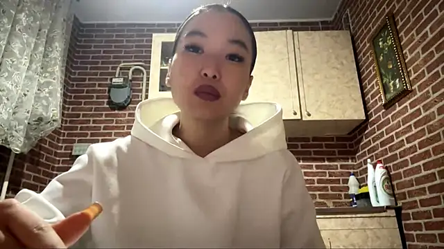 EmmaLeexth online show from December 20, 2:02 pm