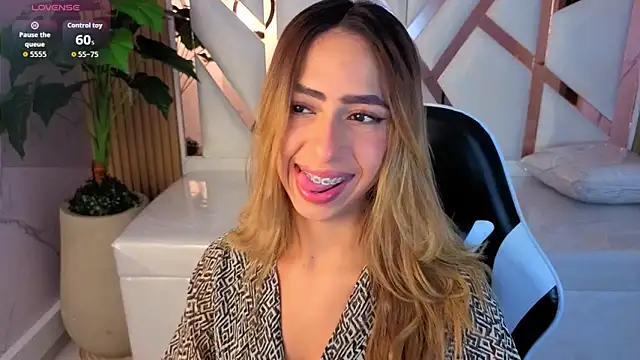 Snapshot of tamara_tp chatting on February 24, 7:45 pm tamara tp online show from February 24, 7:45 pm