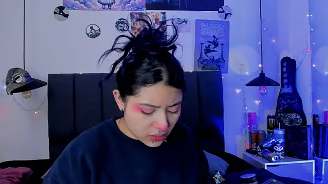 SabrinaV  online show from July 17, 11:28 am