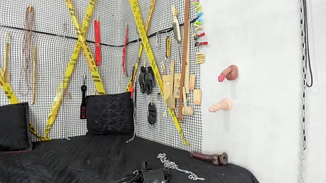 Snapshot of BDSM_MEDUZA chatting on July 27, 5:03 am BDSM MEDUZA online show from July 27, 5:03 am