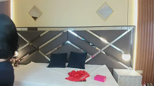 Snapshot of AgataThompson_ chatting on March 2, 7:32 pm AgataThompson online show from March 2, 7:32 pm