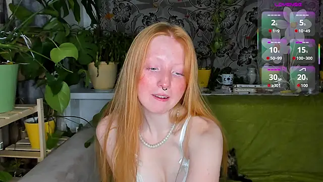 Snapshot of RitaSweety18 chatting on October 4, 10:52 pm RitaSweety18 online show from October 4, 10:52 pm