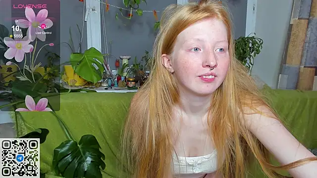 Snapshot of RitaSweety18 chatting on November 23, 11:59 pm RitaSweety18 online show from November 23, 11:59 pm