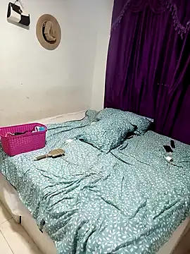 Snapshot of Zimack124 chatting on October 22, 5:08 am Zimack124 online show from October 22, 5:08 am