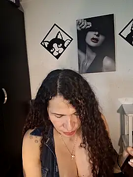 Lina 444 online show from May 9, 1:44 am