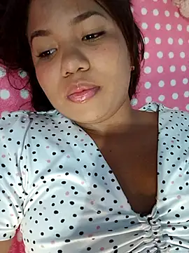 little onixx online show from December 3, 11:52 am