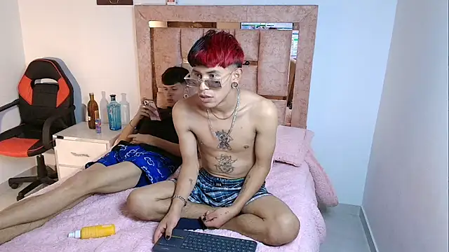 Snapshot of DemianSalvatore chatting on November 19, 10:32 pm DemianSalvatore online show from November 19, 10:32 pm