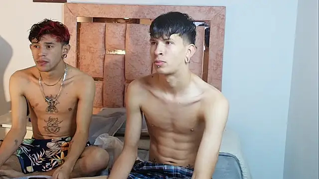 Snapshot of DemianSalvatore chatting on December 4, 8:28 pm DemianSalvatore online show from December 4, 8:28 pm