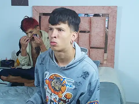 Snapshot of DemianSalvatore chatting on December 5, 8:16 pm DemianSalvatore online show from December 5, 8:16 pm