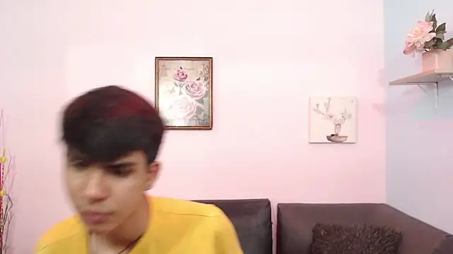 Snapshot of David_925_ chatting on October 28, 3:21 am David 925 online show from October 28, 3:21 am