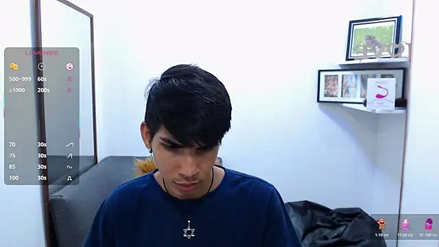 Snapshot of David_925_ chatting on November 27, 4:14 am David 925 online show from November 27, 4:14 am