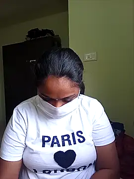 queendivya online show from October 3, 2:08 am