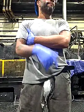 Snapshot of Justahungdad chatting on October 7, 11:18 am Justahungdad online show from October 7, 11:18 am