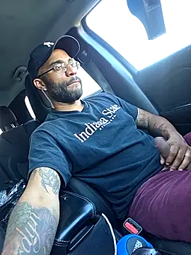 Snapshot of Justahungdad chatting on October 9, 9:35 pm Justahungdad online show from October 9, 9:35 pm