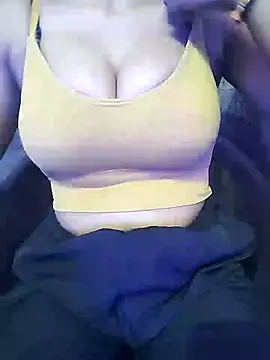 Snapshot of liza_rani12 chatting on October 16, 4:35 am liza rani12 online show from October 16, 4:35 am