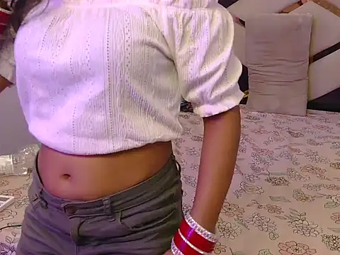 Lovelyy-couple online show from October 19, 7:09 am