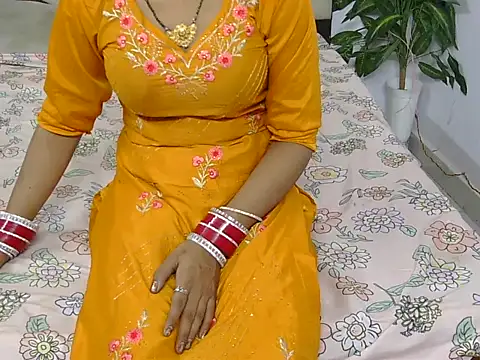 Lovelyy-couple online show from October 22, 3:51 am