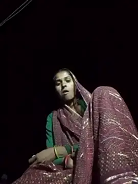 Snapshot of Hot_reshmaji chatting on May 5, 4:04 pm Hot reshmaji online show from May 5, 4:04 pm